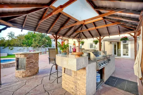 $1,075,000 | 1008 Red Oak Place, Chula Vista, CA 91910