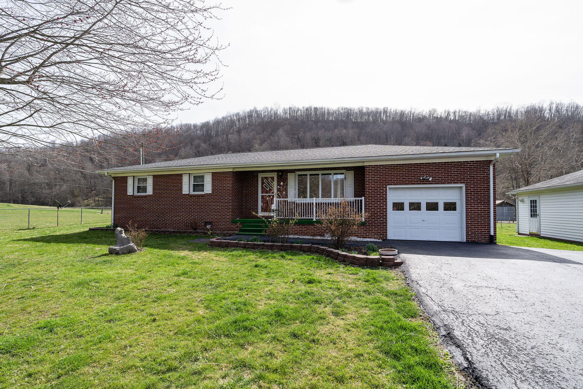 2874 Bandy Road Cedar Bluff, VA 24609 - Photo 2 of 47 DSC01434-Edit