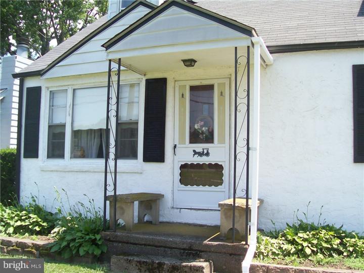 833 South Cedar Road Rockledge, PA 19046 - Photo 2 of 24 Exterior Front