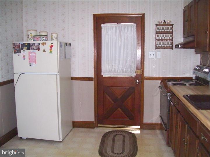 833 South Cedar Road Rockledge, PA 19046 - Photo 15 of 24 Kitchen