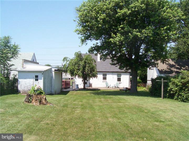 833 South Cedar Road Rockledge, PA 19046 - Photo 19 of 24 Back Yard