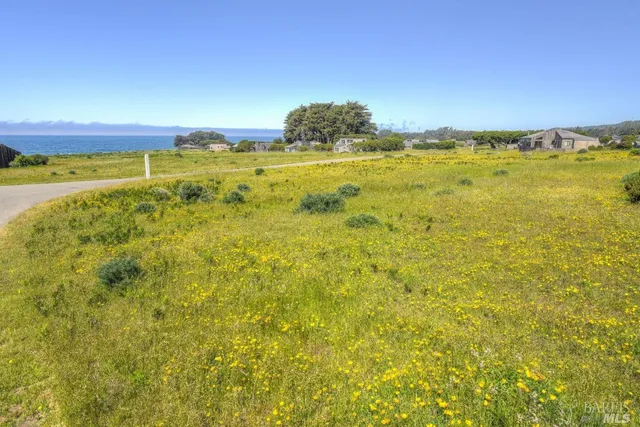 a view of an ocean view