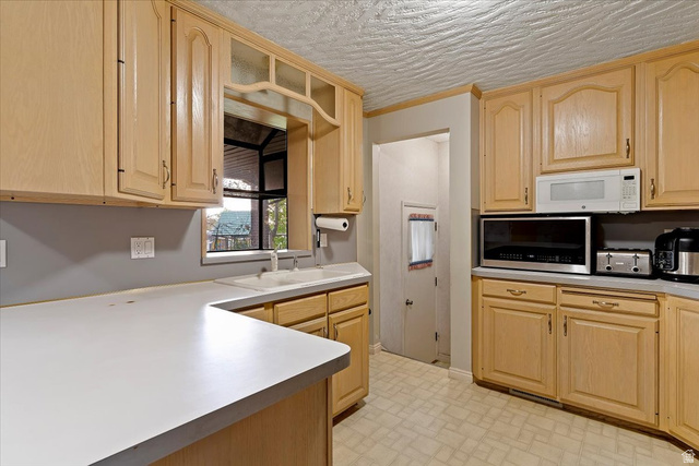 321 West 2575 North Sunset, UT 84015 - Photo 14 of 30