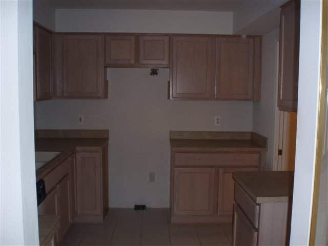 129 Milton Road Algonac, MI 48001 - Photo 8 of 30 31067390-7.JPG