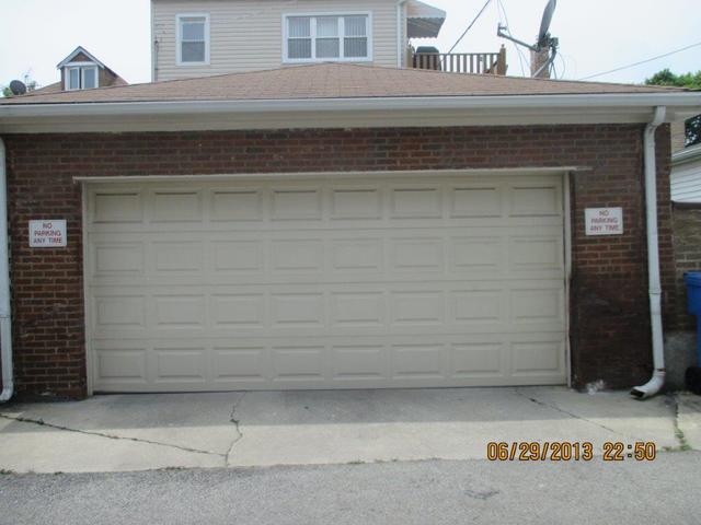 2829 South Lowe Avenue Chicago, IL 60616 - Photo 11 of 11 a close view of door