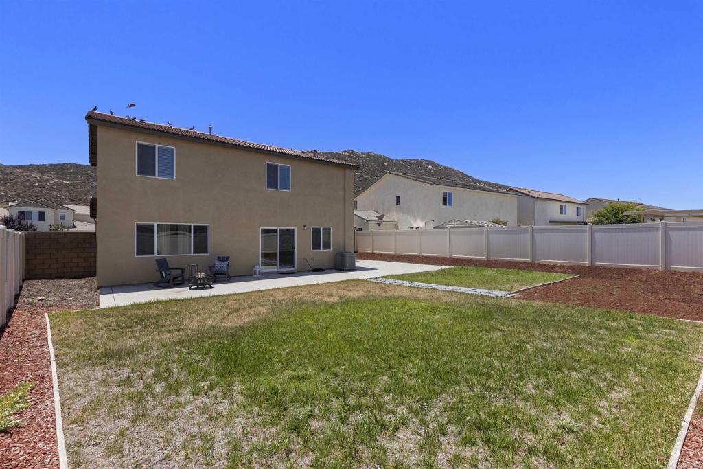 32184 Rambling Court Winchester, CA 92596 - Photo 34 of 37