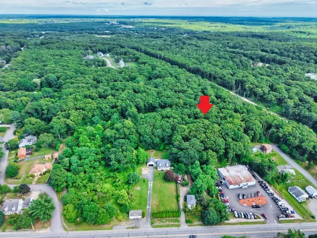 $379,000 | 0 Main Road, Tiverton, RI 02878