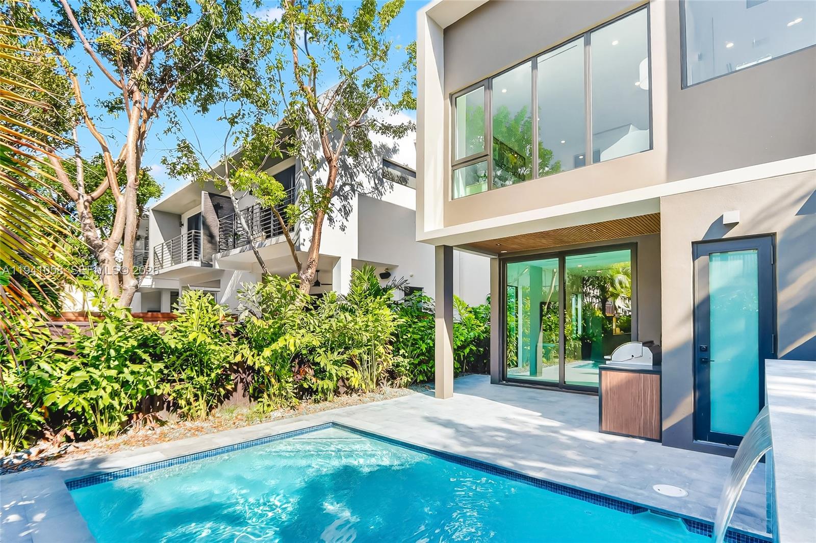 3084 Indiana Street Miami, FL 33133 - Photo 3 of 28