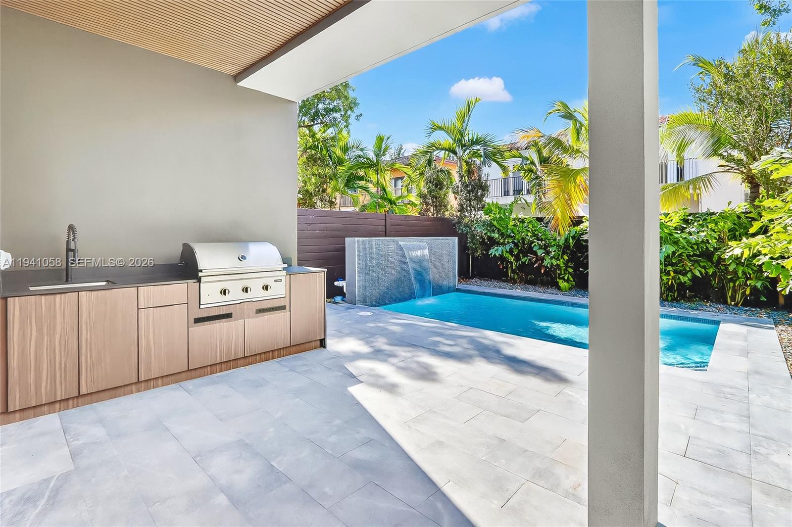 3084 Indiana Street Miami, FL 33133 - Photo 9 of 28