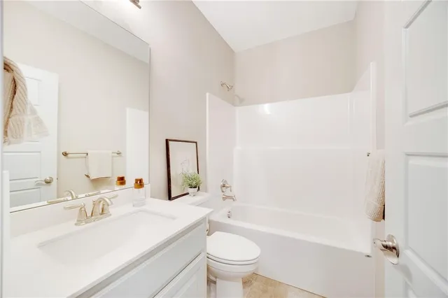 $471,820 | 9341 North Belton Avenue, Kansas City, MO 64154