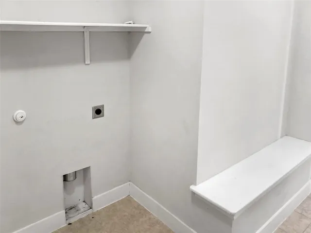 $2,550 | 551 Tanda Lane, Hutto, TX 78634