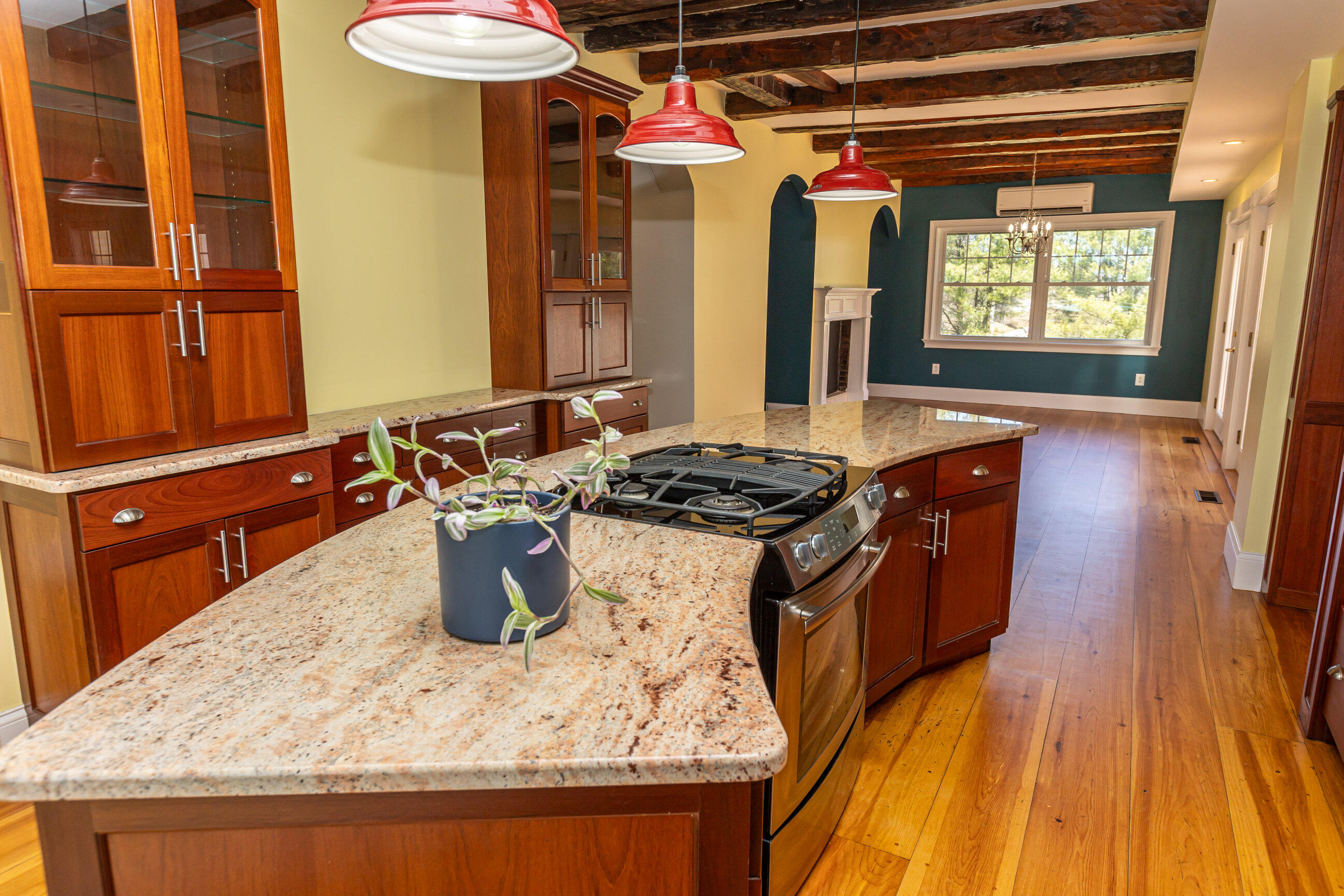 627 River Road Windham, ME 04062 - Photo 18 of 71 1st Floor-8529