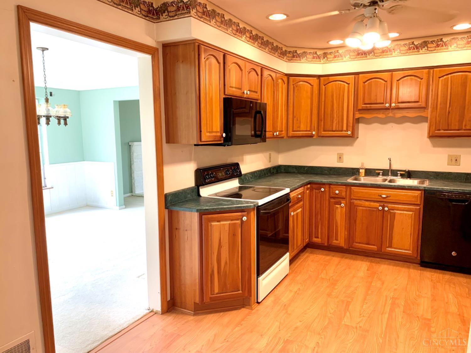 4210 Hanley Road Cincinnati, OH 45247 - Photo 22 of 49