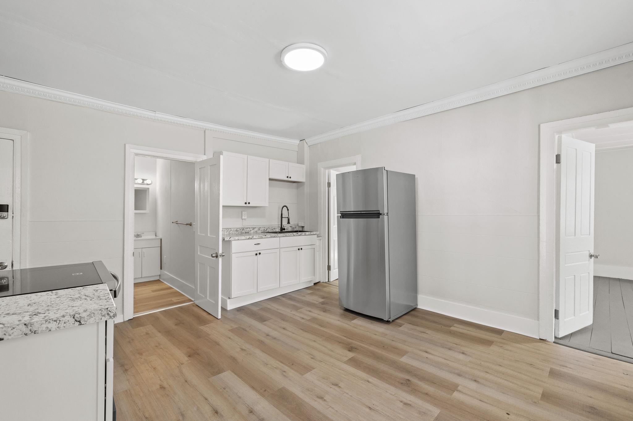 11 Spring Street Newmarket, NH 03857 - Photo 17 of 35