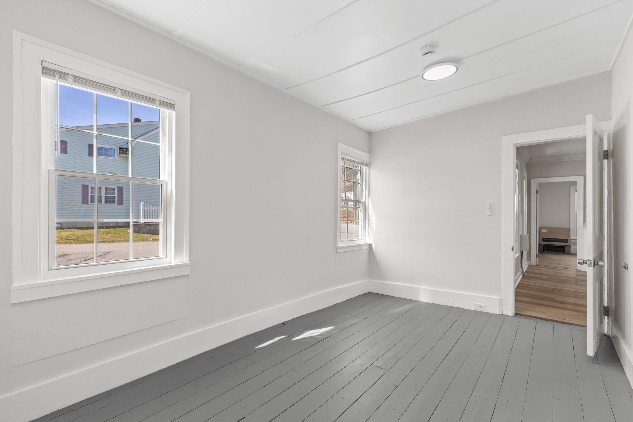 11 Spring Street Newmarket, NH 03857 - Photo 22 of 35