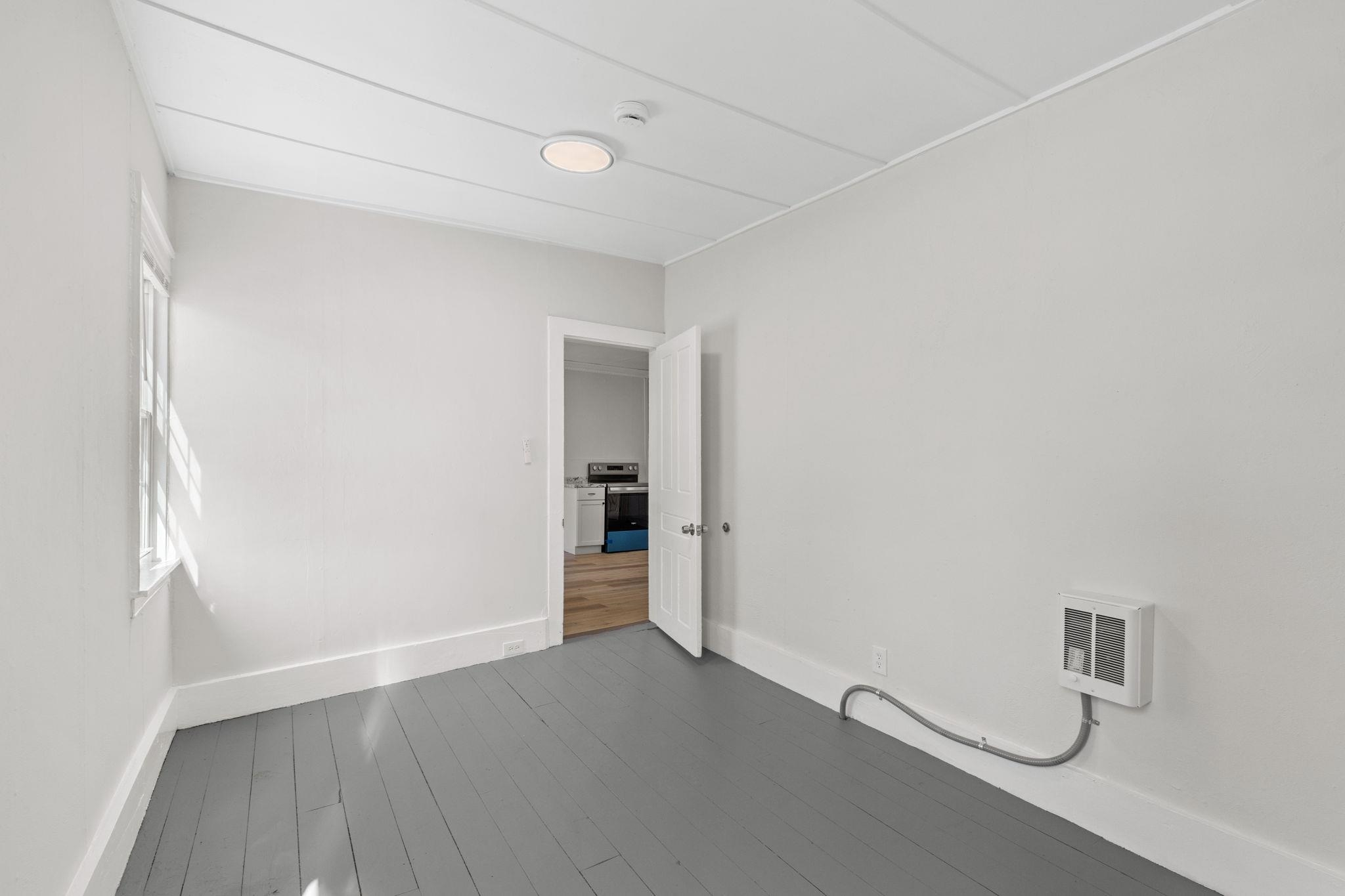 11 Spring Street Newmarket, NH 03857 - Photo 23 of 35