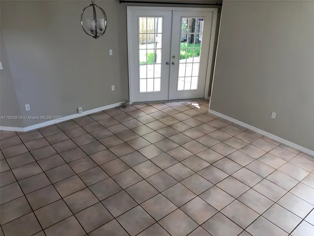 $750,000 | 11274 Southwest 64th Lane, Miami, FL 33173