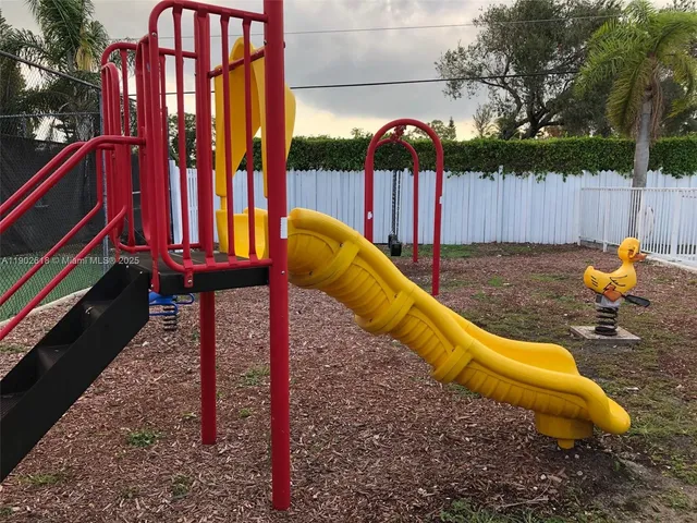 $750,000 | 11274 Southwest 64th Lane, Miami, FL 33173