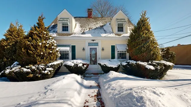 $439,999 | 2800 Acushnet Avenue, New Bedford, MA 02745