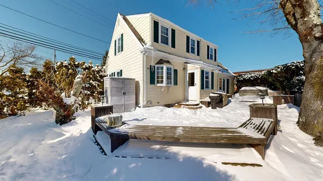 $439,999 | 2800 Acushnet Avenue, New Bedford, MA 02745