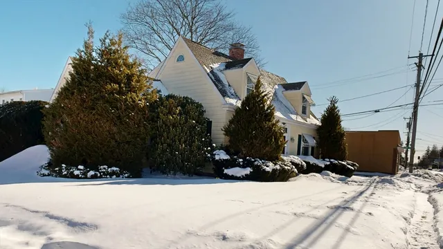 $439,999 | 2800 Acushnet Avenue, New Bedford, MA 02745