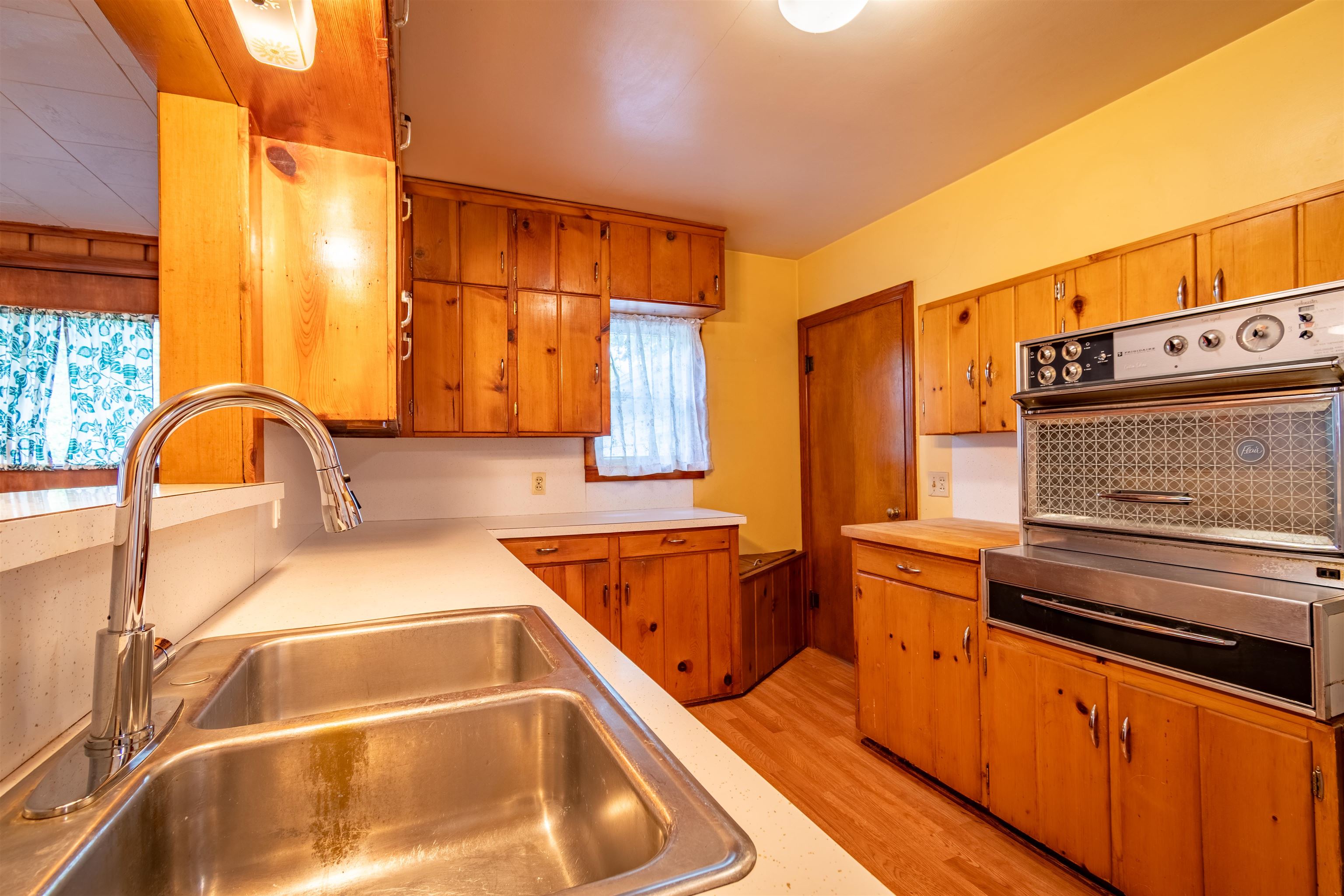 121 East Maple Street Shepherd, MI 48883 - Photo 12 of 26 1950233-a958b0f9-4afe-428b-abaf-f03aa4bac3ec.JPG