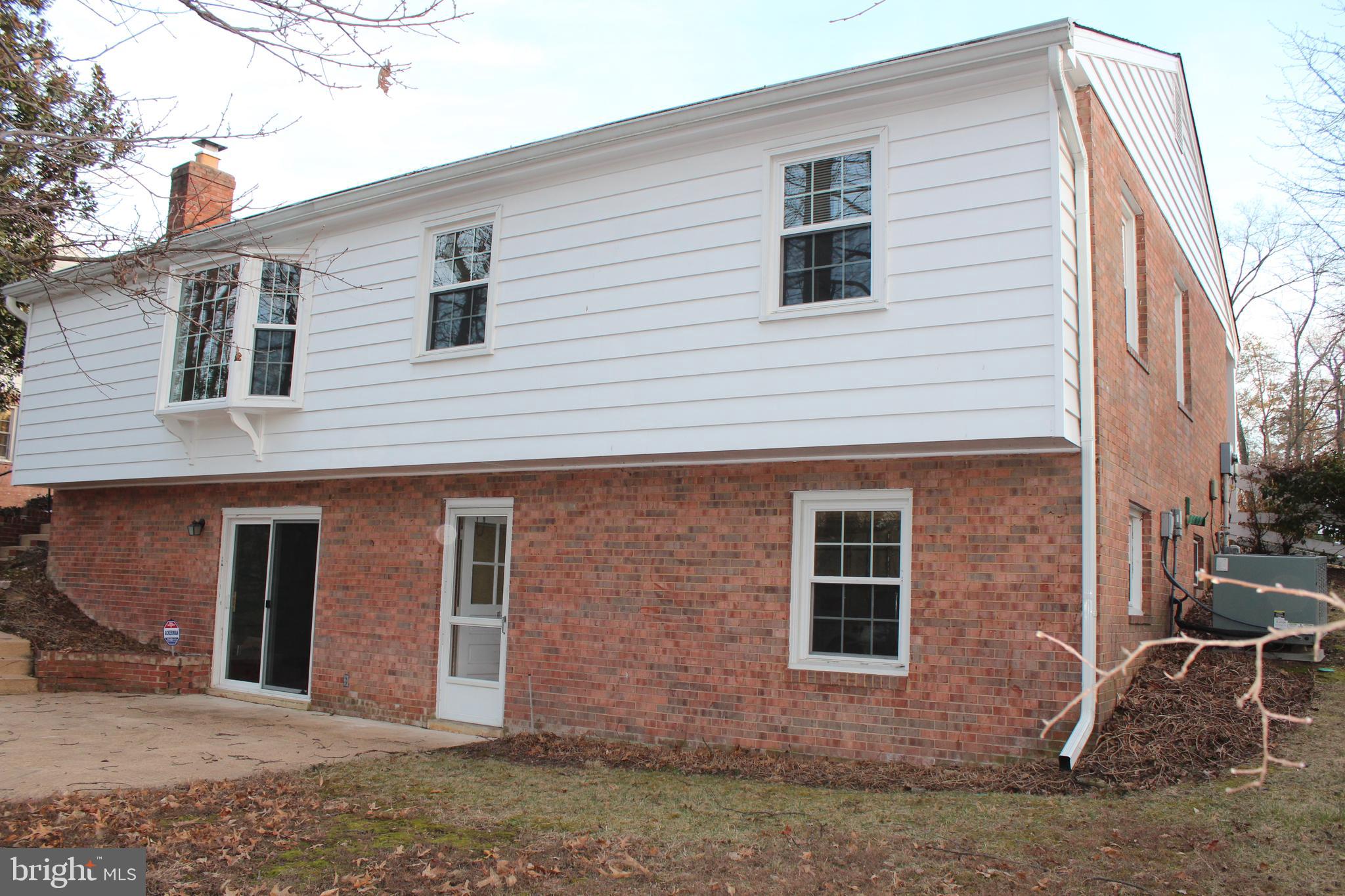 8218 Dabney Avenue Springfield, VA 22152 - Photo 32 of 33 Back right side of house