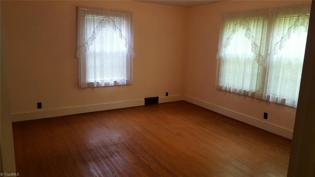 657 Motor Road Winston-Salem, NC 27105 - Photo 4 of 19 Gallery Image 4
