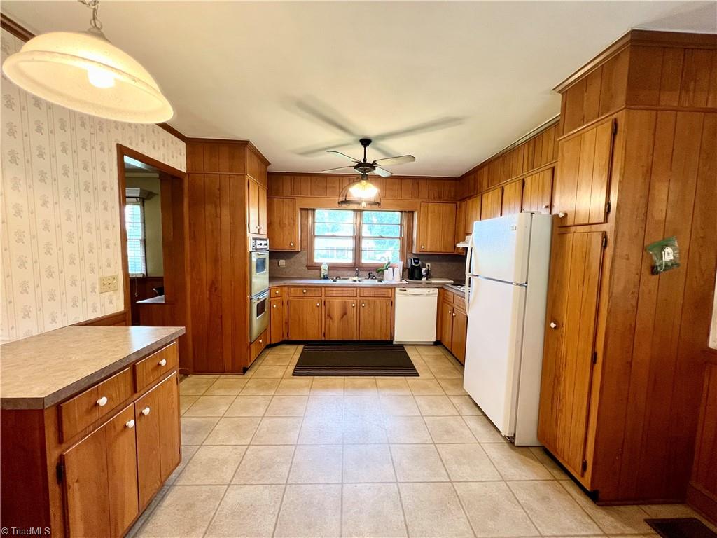 3684 Oak Ridge Road Summerfield, NC 27358 - Photo 6 of 42 Gallery Image 6