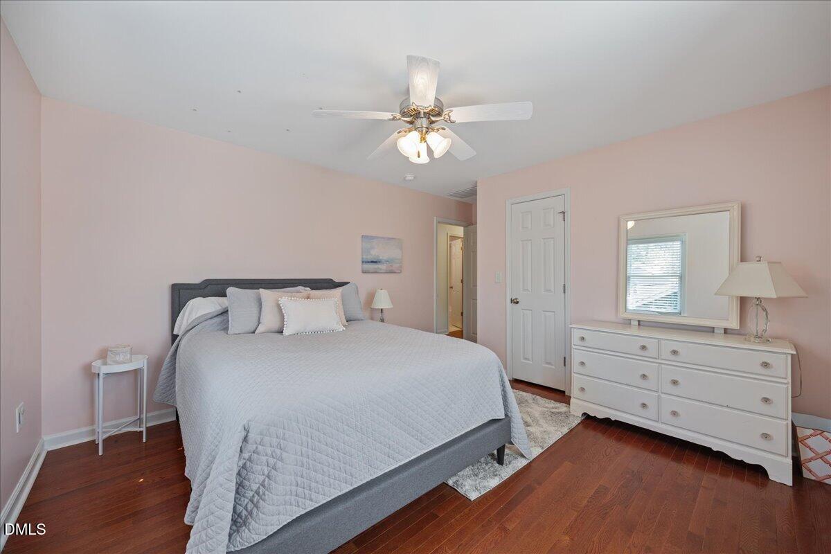 1205 Indian Trail Drive Raleigh, NC 27609 - Photo 28 of 40 29-2A1A9577