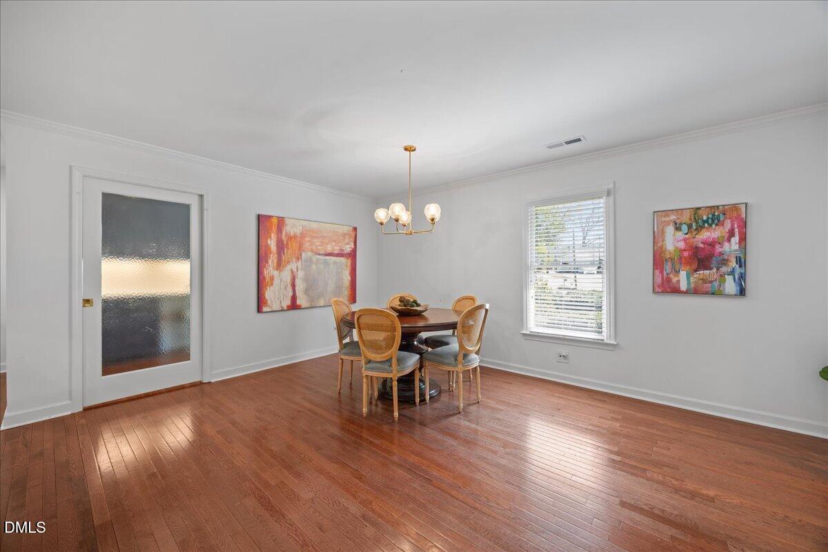 1205 Indian Trail Drive Raleigh, NC 27609 - Photo 7 of 40 08-2A1A9508