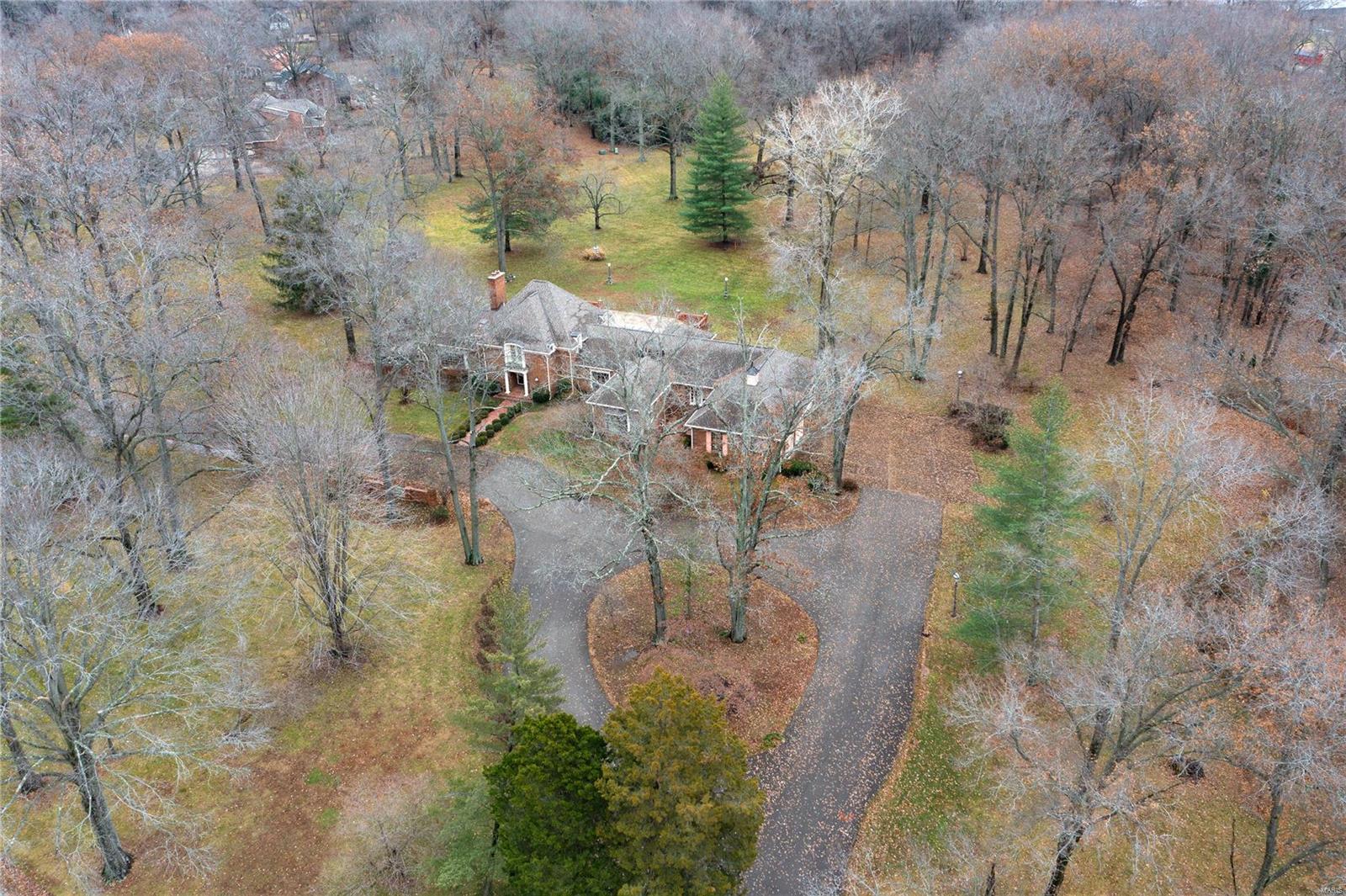 1605 Hawthorn Road Salem, IL 62881 - Photo 3 of 62 Gallery Image 3