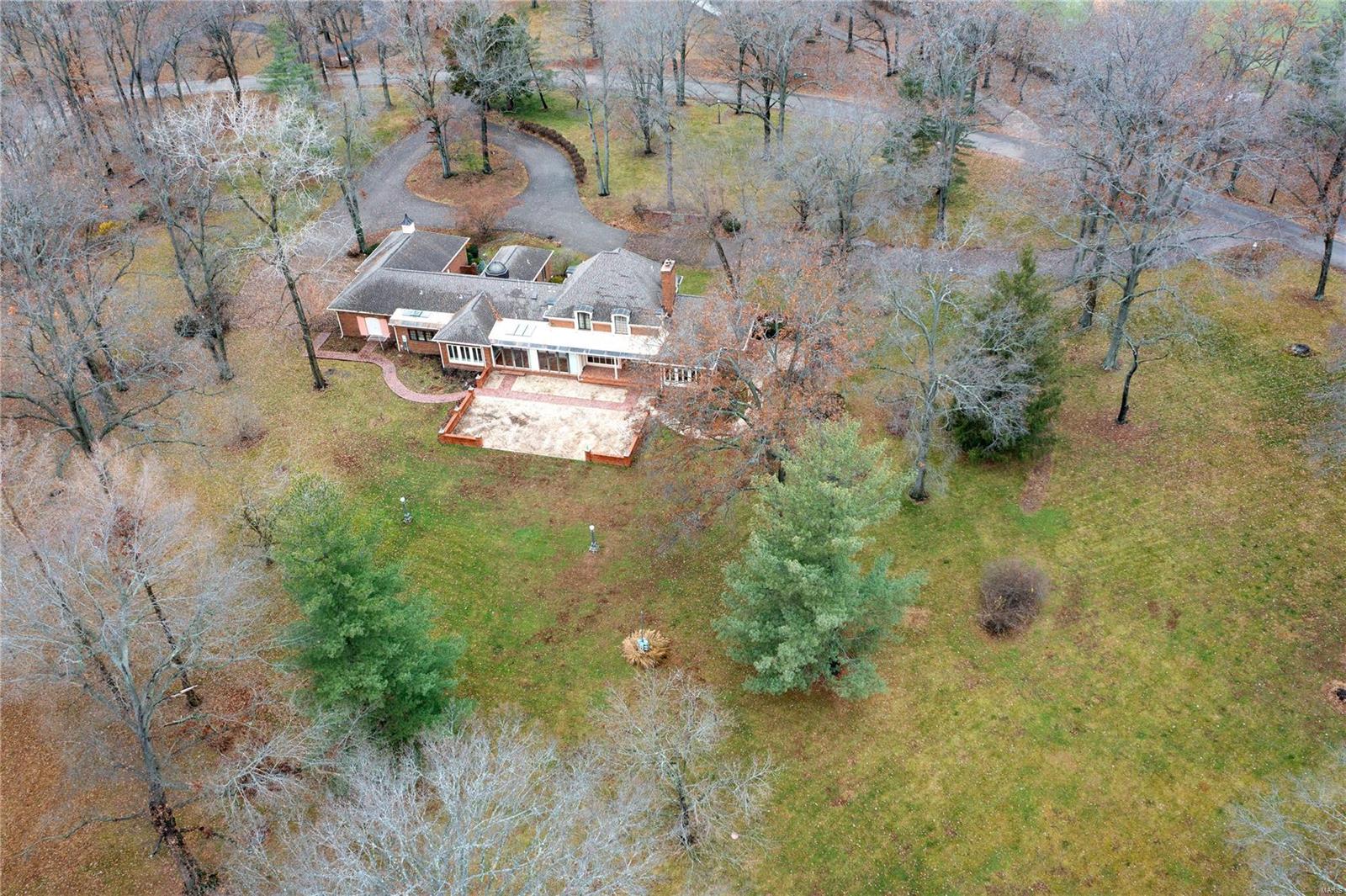 1605 Hawthorn Road Salem, IL 62881 - Photo 35 of 62 Gallery Image 35