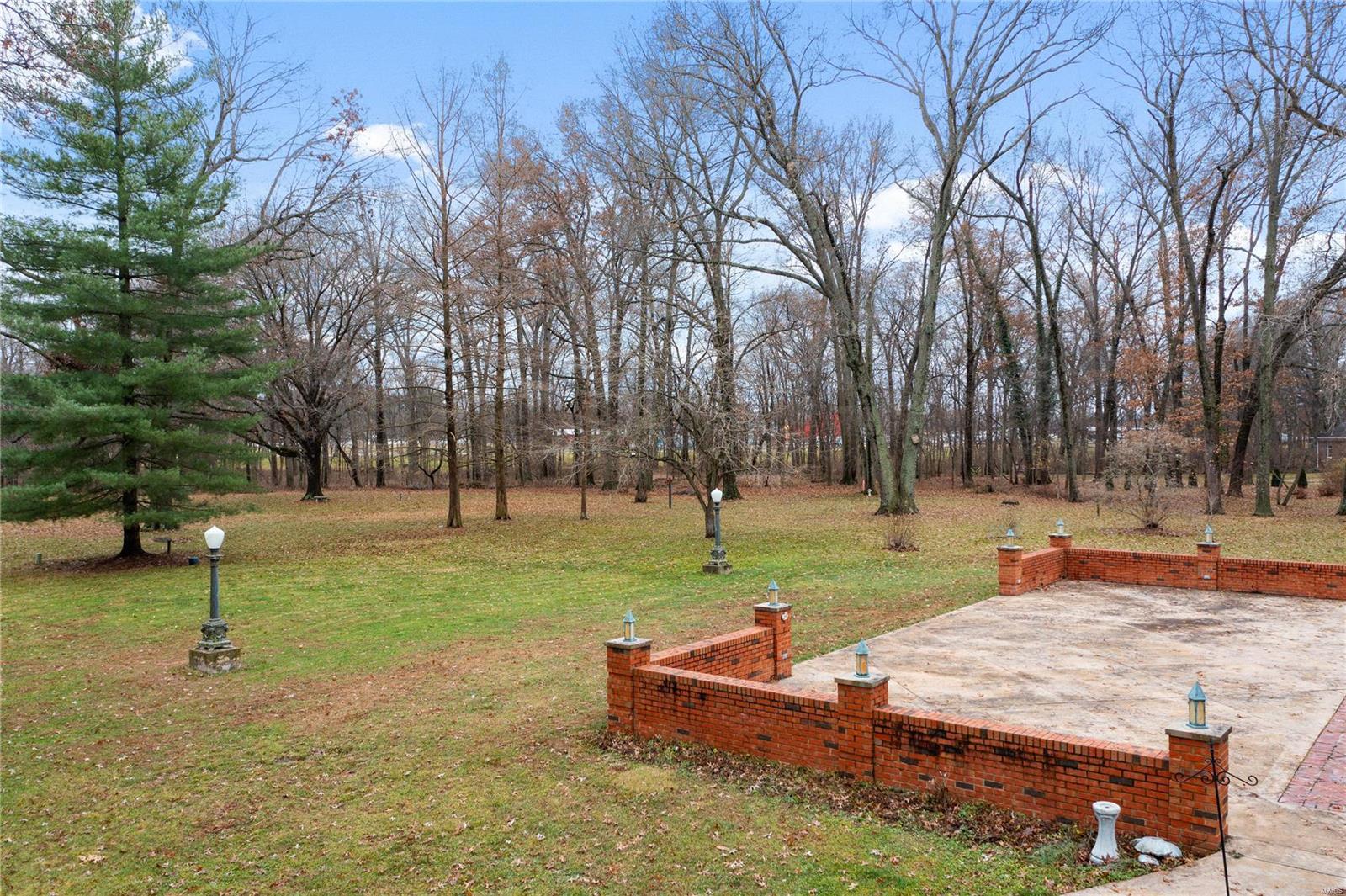 1605 Hawthorn Road Salem, IL 62881 - Photo 36 of 62 Gallery Image 36