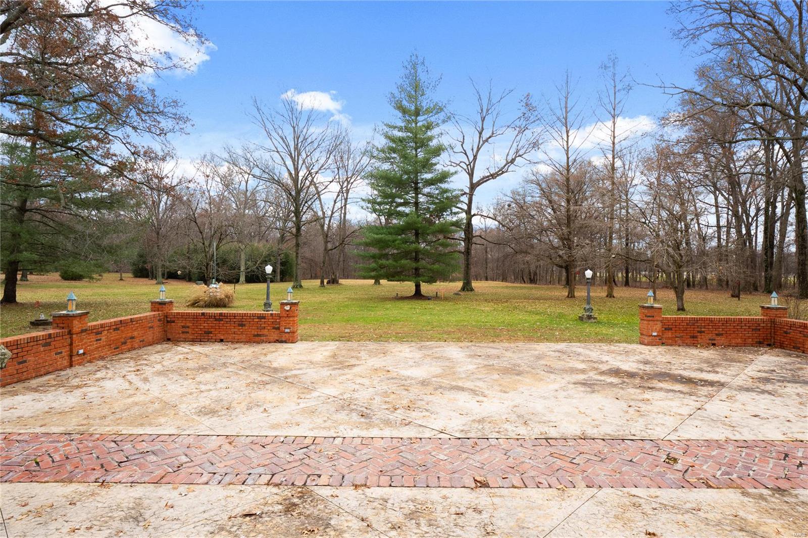 1605 Hawthorn Road Salem, IL 62881 - Photo 56 of 62 Gallery Image 56
