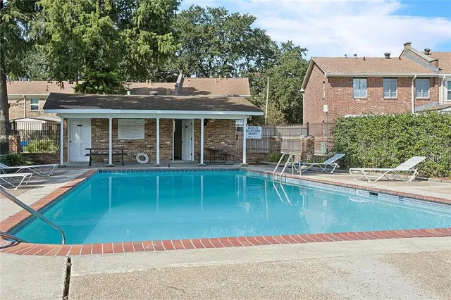 $165,000 | 224 Terry Parkway, Unit A, Terrytown, LA 70056