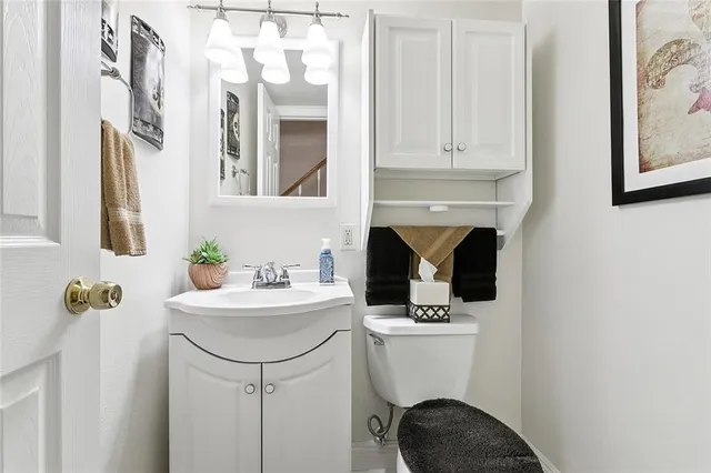 $165,000 | 224 Terry Parkway, Unit A, Terrytown, LA 70056