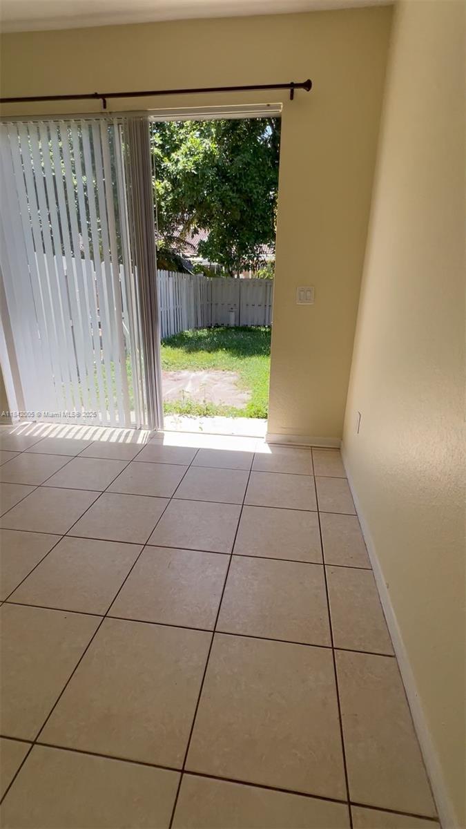 23712 Southwest 110th Avenue Homestead, FL 33032 - Photo 25 of 41 a view of a garden