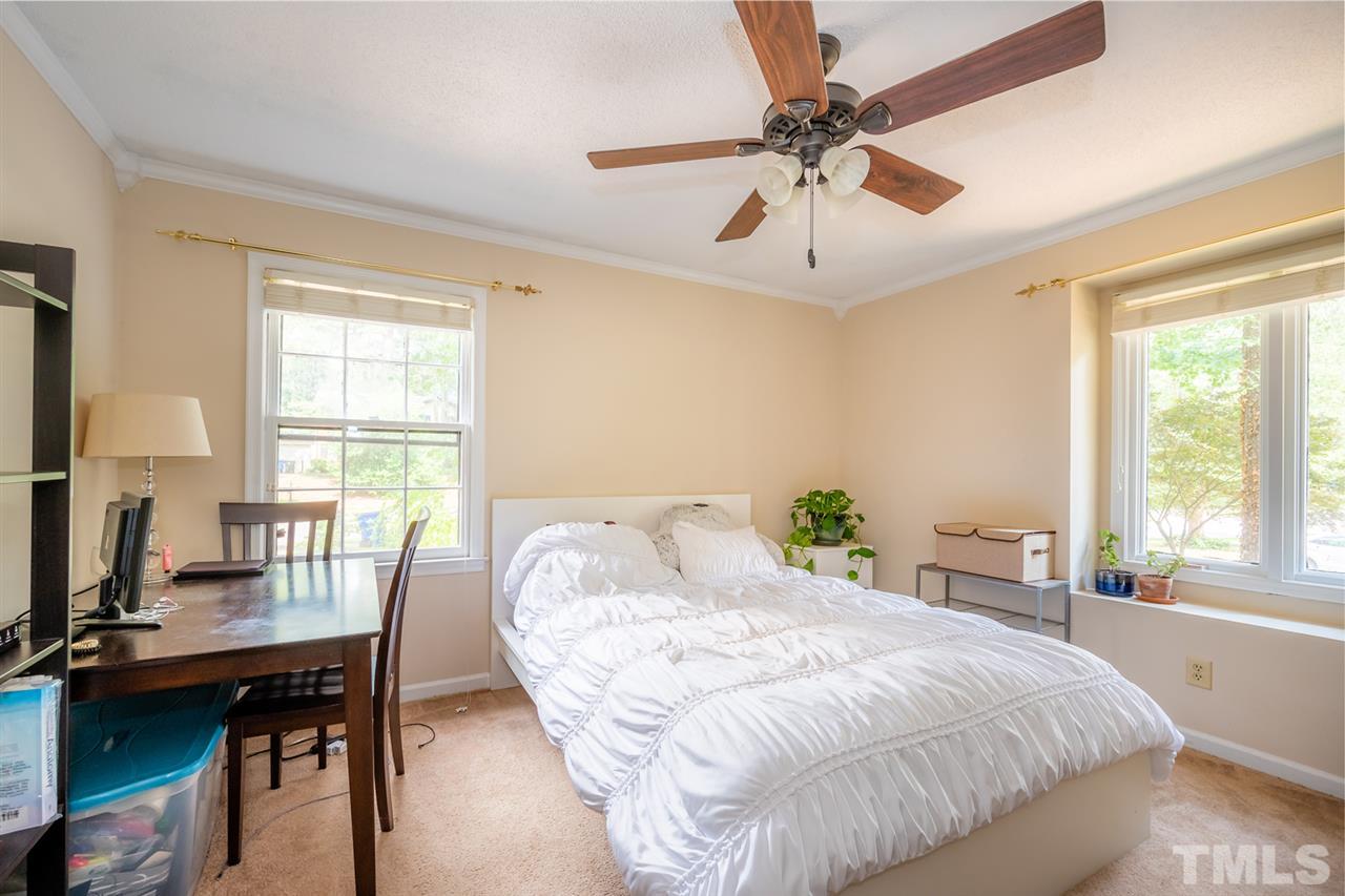 4000 Castle Court Raleigh, NC 27613 - Photo 13 of 29