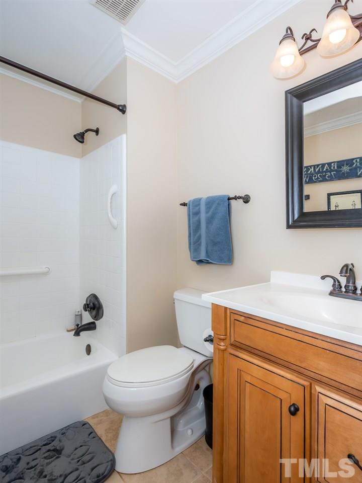 4000 Castle Court Raleigh, NC 27613 - Photo 15 of 29