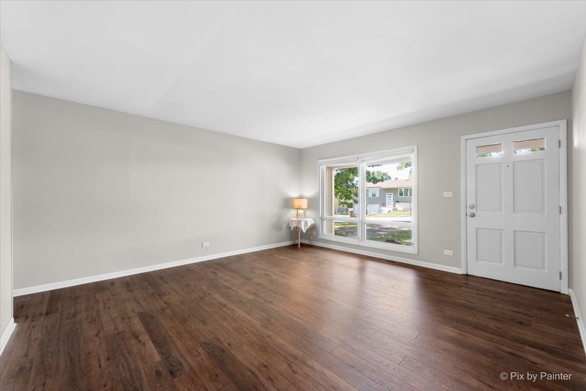 1429 Terry Road Glendale Heights, IL 60139 - Photo 3 of 42 Gallery Image 3