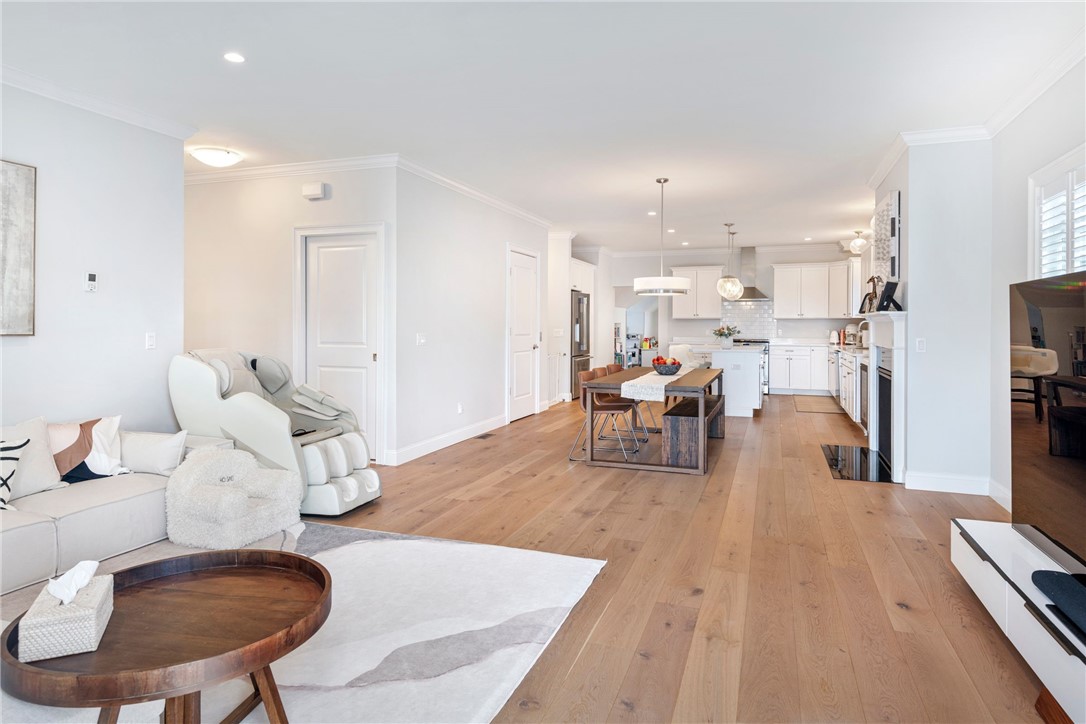 10 Kettle Point Avenue East Providence, RI 02914 - Photo 11 of 28