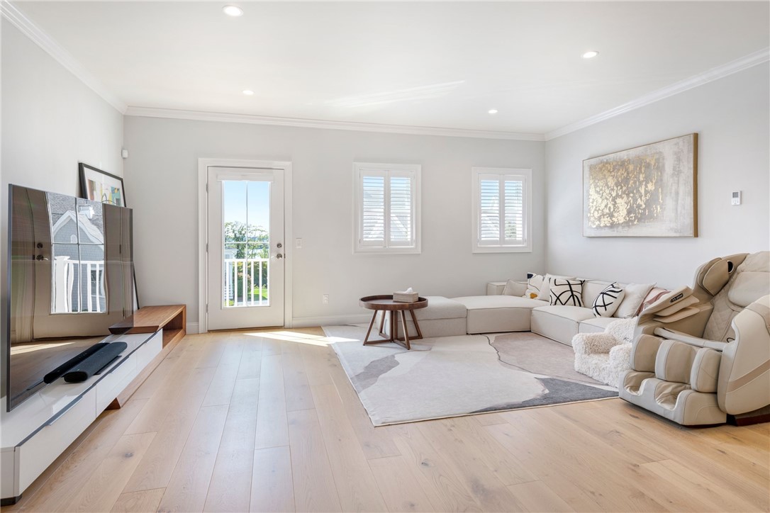 10 Kettle Point Avenue East Providence, RI 02914 - Photo 13 of 28