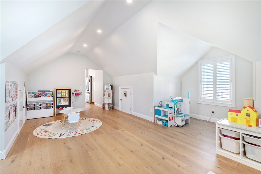 10 Kettle Point Avenue East Providence, RI 02914 - Photo 21 of 28