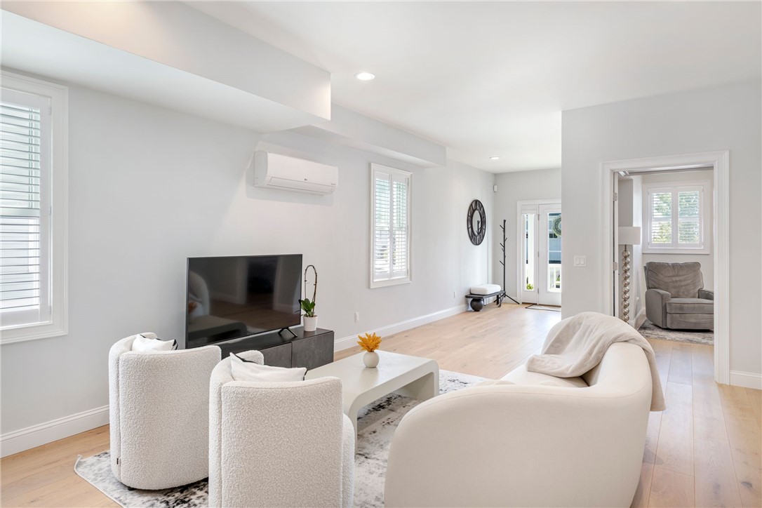 10 Kettle Point Avenue East Providence, RI 02914 - Photo 6 of 28