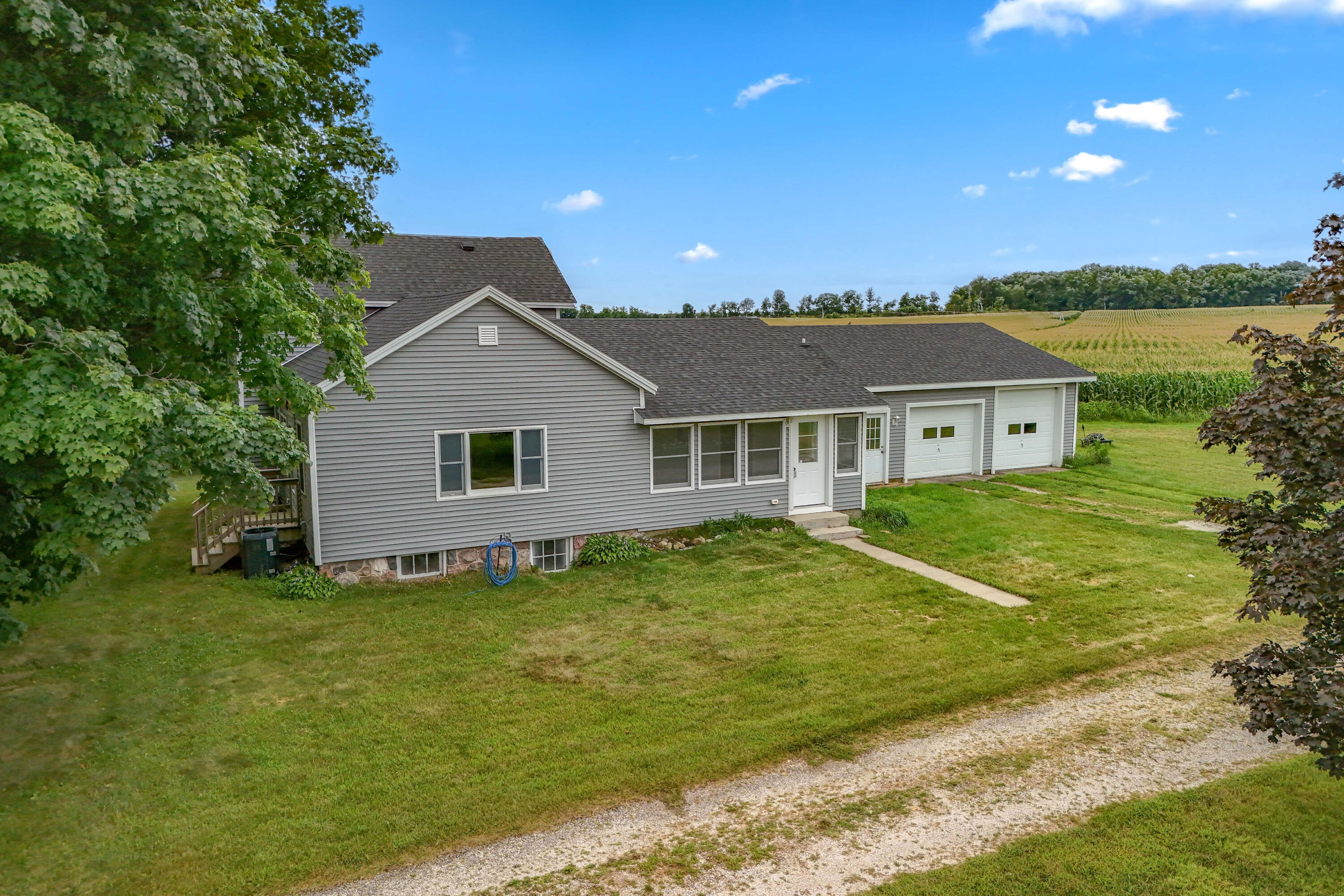 322 West Chicago Road Coldwater, MI 49036 - Photo 4 of 45 8