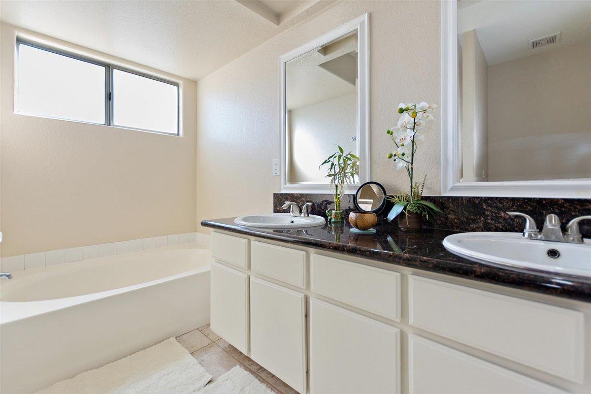 68335 Tortuga Road Cathedral City, CA 92234 - Photo 17 of 31 16-Primary Bathroom - Copy