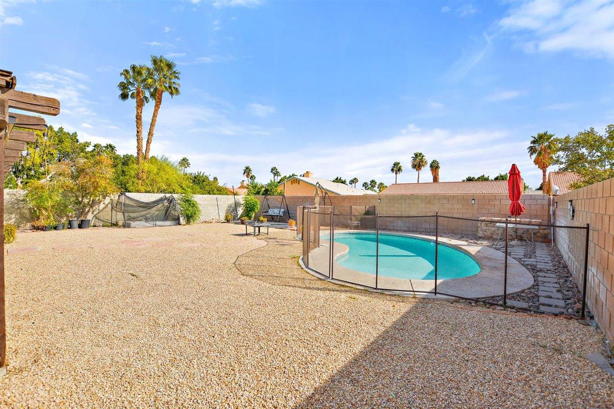 68335 Tortuga Road Cathedral City, CA 92234 - Photo 26 of 31 24-Backyard