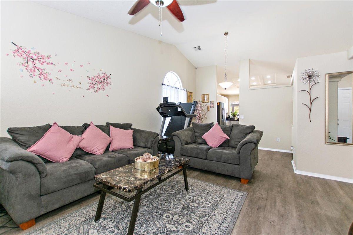 68335 Tortuga Road Cathedral City, CA 92234 - Photo 6 of 31 04-Living Room - Copy (2)