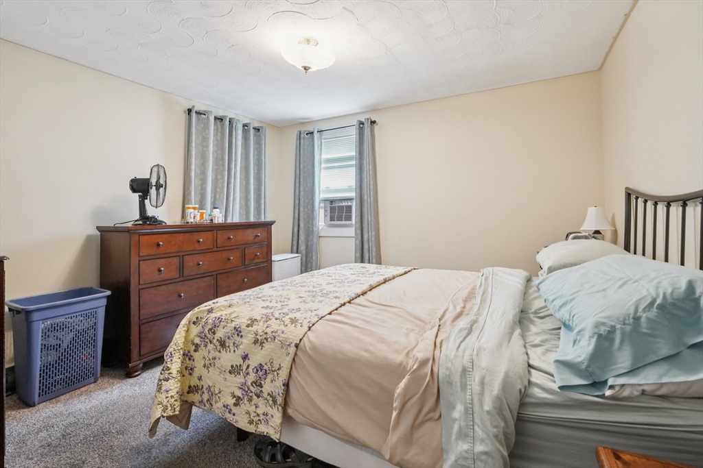 25 Monte Road Lynn, MA 01904 - Photo 11 of 28